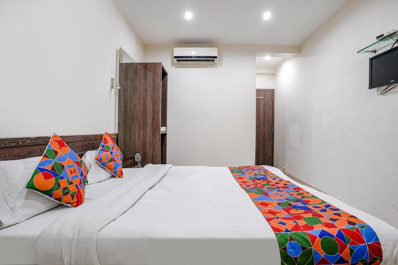 Fabhotel Sai Sakha 舍地 外观 照片