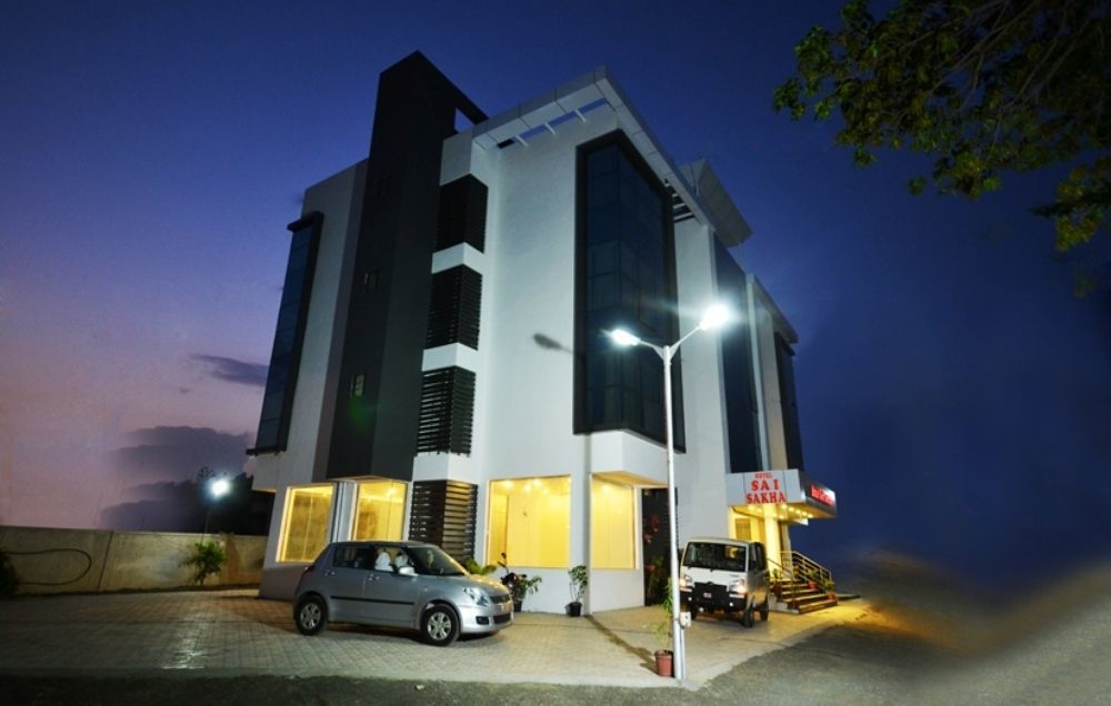 Fabhotel Sai Sakha 舍地 外观 照片